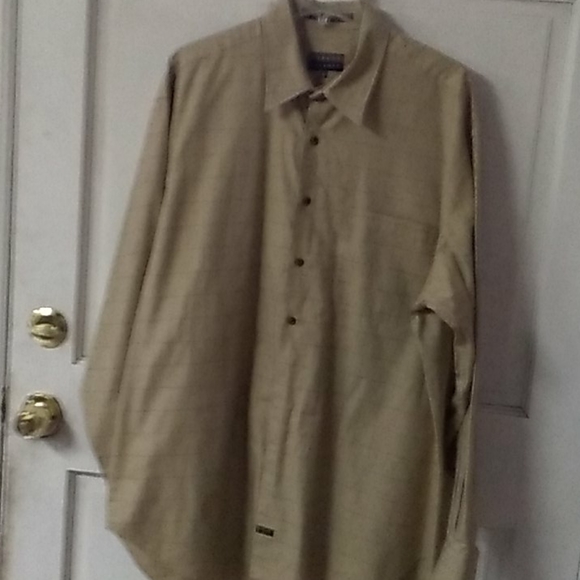 Shirts - Picture 5 of 10